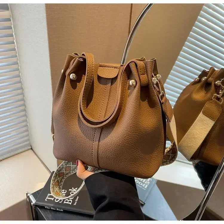 2025 High Quality Solid PU Bucket Shoulder Soft Crossbody Bags Korean High-end Design Large Capacity Women's Handbags