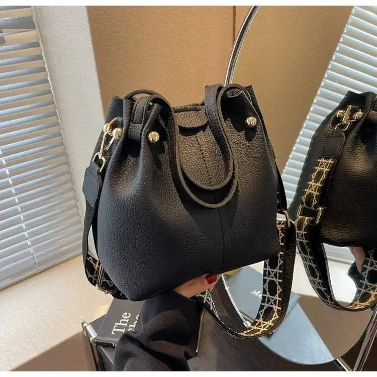 2025 High Quality Solid PU Bucket Shoulder Soft Crossbody Bags Korean High-end Design Large Capacity Women's Handbags