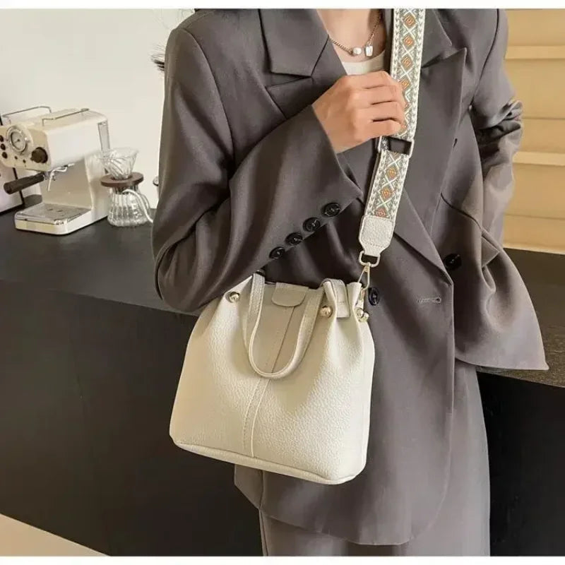 2025 High Quality Solid PU Bucket Shoulder Soft Crossbody Bags Korean High-end Design Large Capacity Women's Handbags