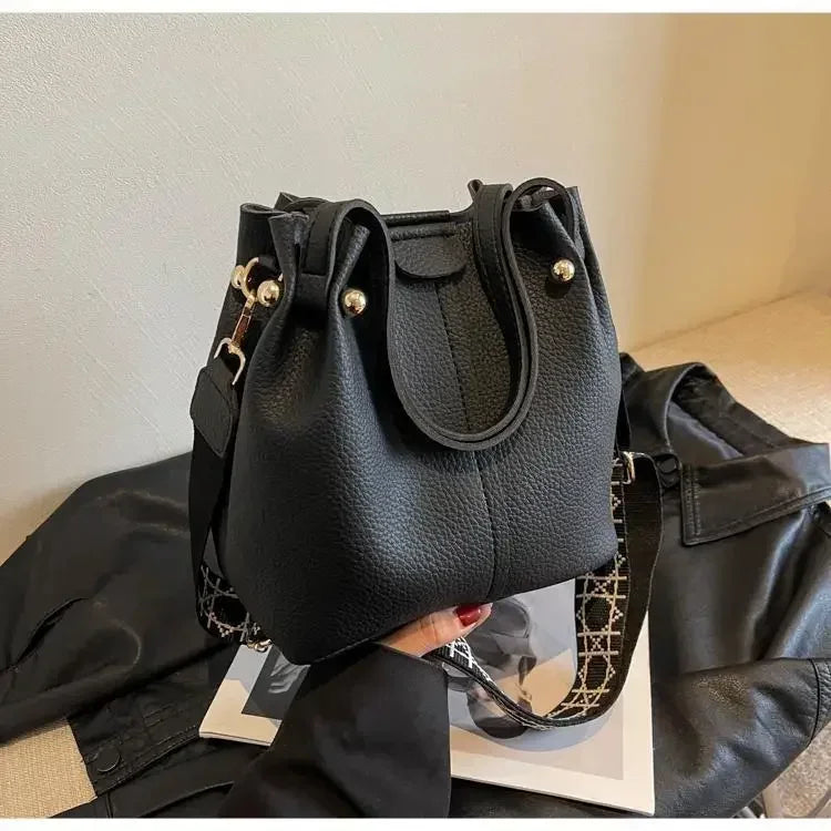 2025 High Quality Solid PU Bucket Shoulder Soft Crossbody Bags Korean High-end Design Large Capacity Women's Handbags