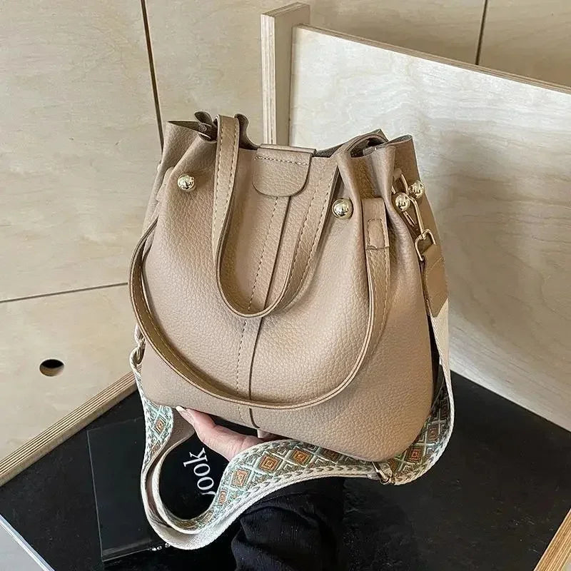 2025 High Quality Solid PU Bucket Shoulder Soft Crossbody Bags Korean High-end Design Large Capacity Women's Handbags