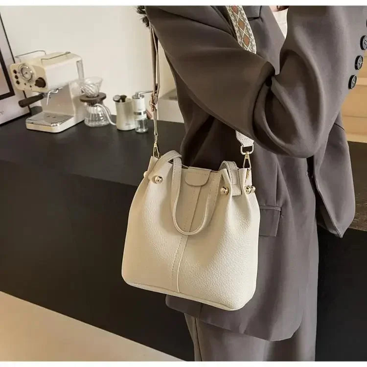 2025 High Quality Solid PU Bucket Shoulder Soft Crossbody Bags Korean High-end Design Large Capacity Women's Handbags