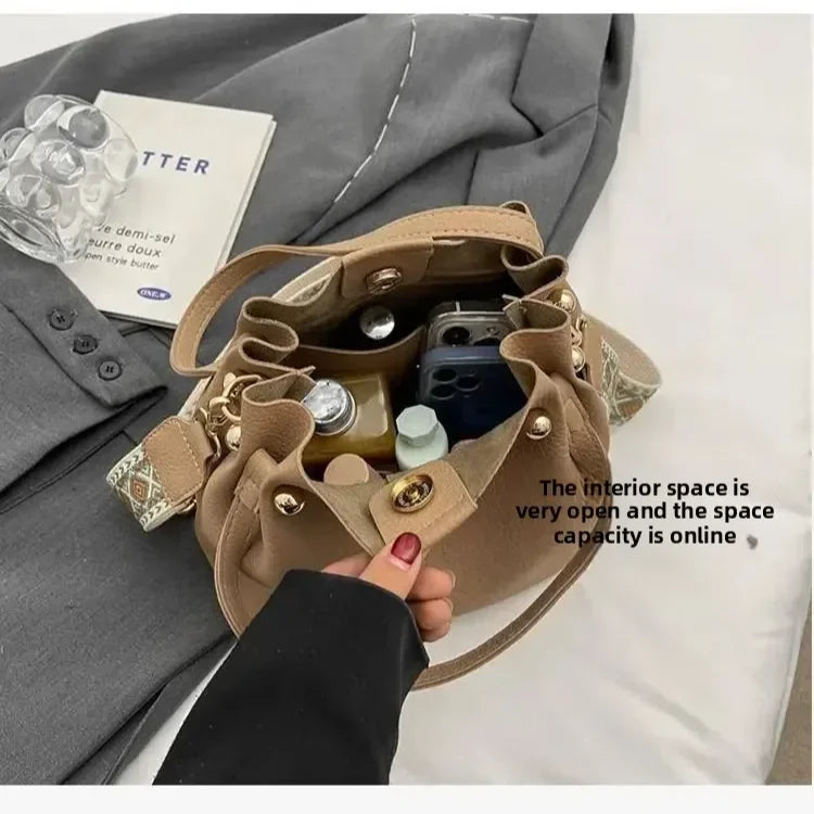 2025 High Quality Solid PU Bucket Shoulder Soft Crossbody Bags Korean High-end Design Large Capacity Women's Handbags