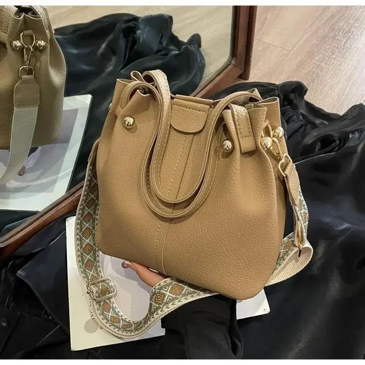 2025 High Quality Solid PU Bucket Shoulder Soft Crossbody Bags Korean High-end Design Large Capacity Women's Handbags