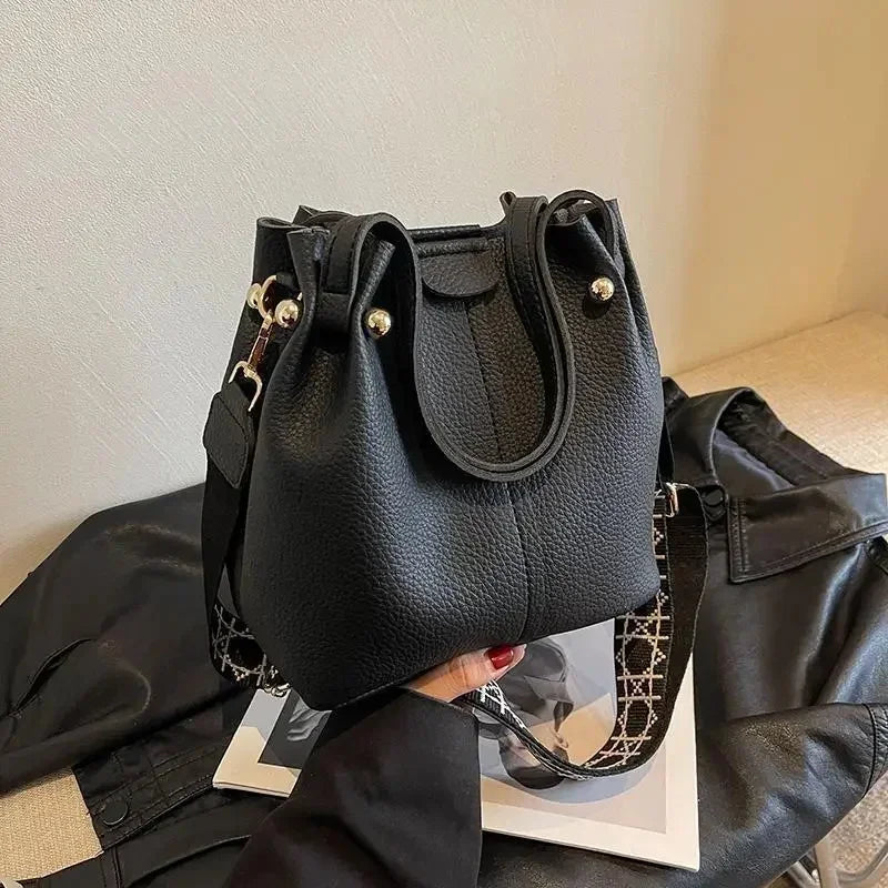 2025 High Quality Solid PU Bucket Shoulder Soft Crossbody Bags Korean High-end Design Large Capacity Women's Handbags